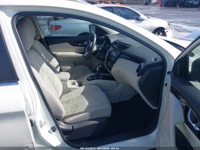 JN1BJ1CP2KW226144 Nissan 2019