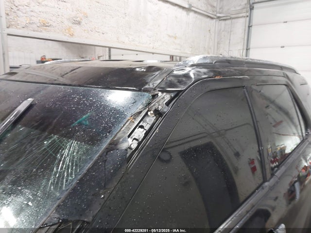 1FM5K8F87GGA27155 Ford Explorer Limited