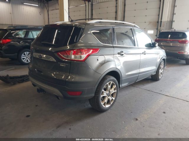 1FMCU9J98FUC05727 Ford Escape Titanium