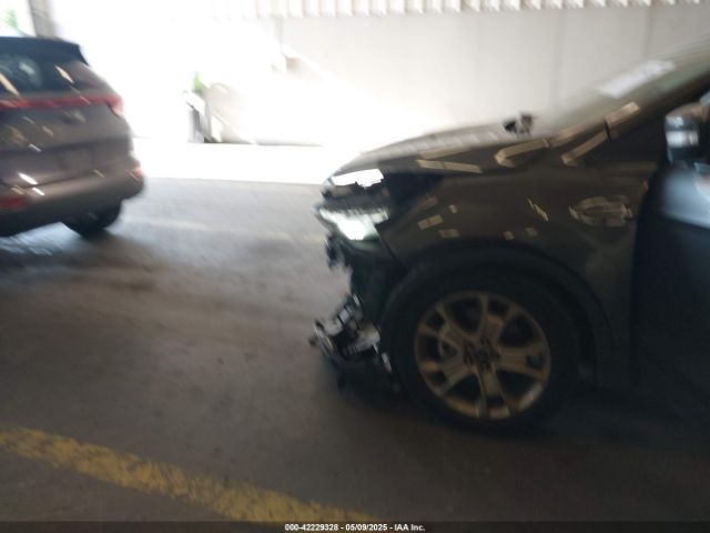 1FMCU9J98FUC05727 Ford Escape Titanium