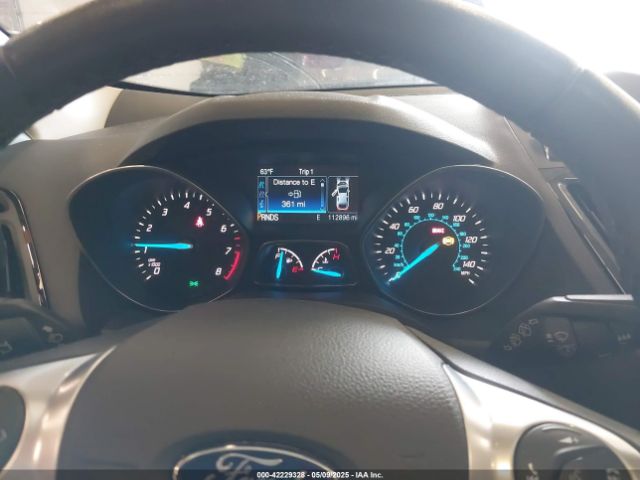 1FMCU9J98FUC05727 Ford Escape Titanium