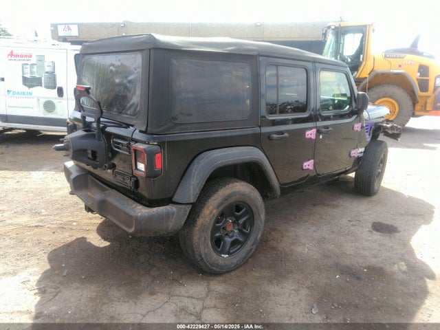 1C4HJXDG5JW159062 Jeep Wrangler