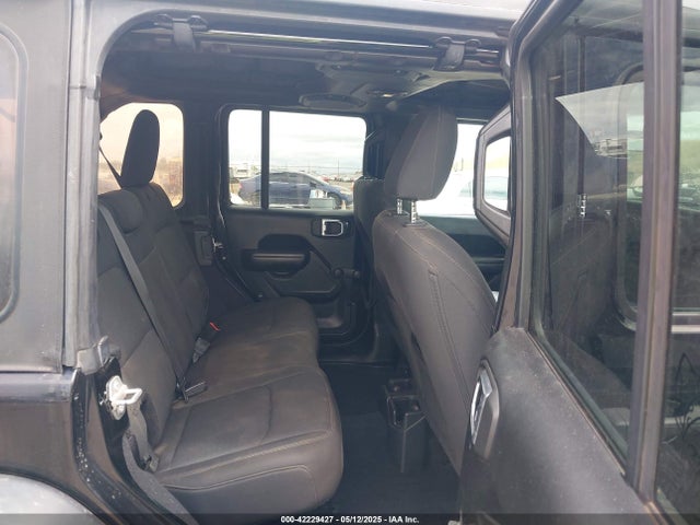 1C4HJXDG5JW159062 Jeep Wrangler