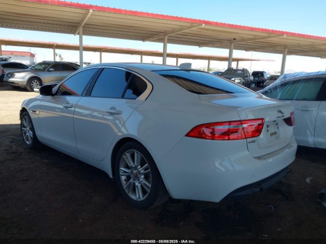 2017 JAGUAR XE SAJAD4BG1HA975771 Photo 2