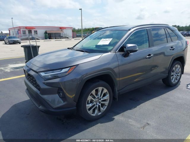 2T3C1RFVXRC295264 Toyota Rav4 Xle Premium