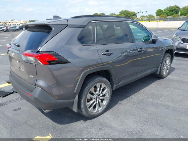 2T3C1RFVXRC295264 Toyota Rav4 Xle Premium