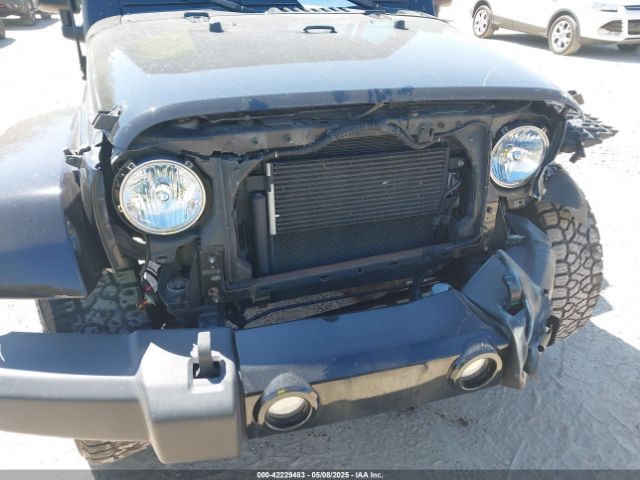 1C4BJWEGXJL865122 Jeep Wrangler Jk Unlimited Sahara