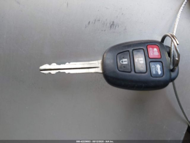 5YFBURHE0GP396254 Toyota COROLLA LE