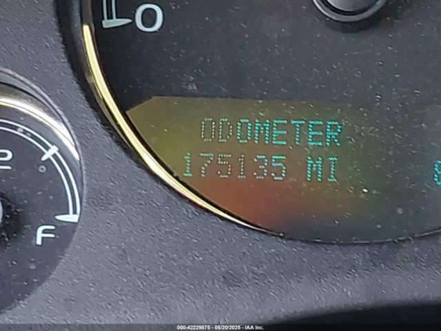 1GNSCJE07ER116692 Chevrolet Suburban 1500 Lt