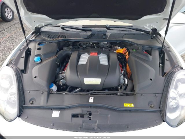 2016 PORSCHE CAYENNE E-HYBRID WP1AE2A22GLA17486 Photo 9