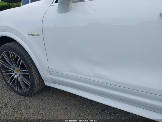 Porsche Cayenne 2016 WP1AE2A22GLA17486 Image 18