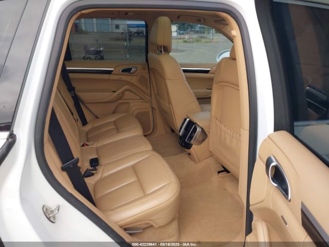 2016 PORSCHE CAYENNE E-HYBRID WP1AE2A22GLA17486 Photo 7