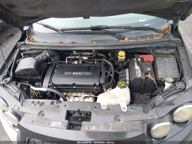 1G1JC5SHXF4131748 Chevrolet Sonic Lt Auto