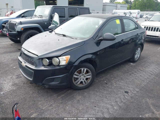 1G1JC5SHXF4131748 Chevrolet Sonic Lt Auto