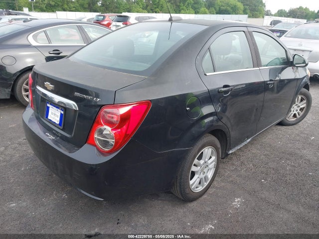 1G1JC5SHXF4131748 Chevrolet Sonic Lt Auto