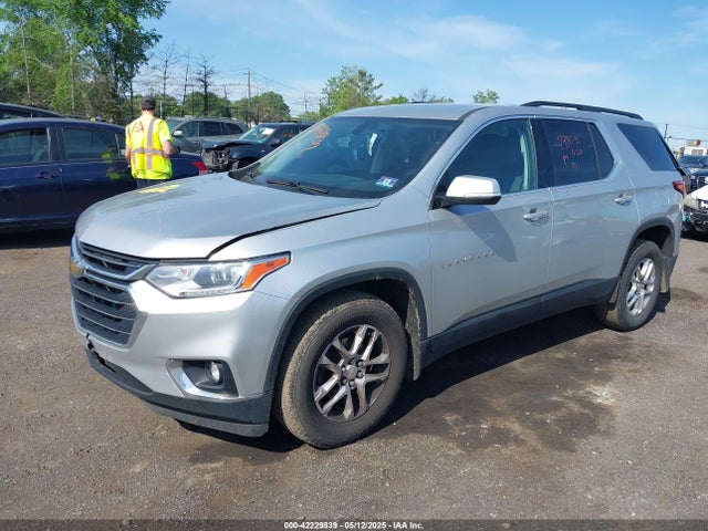 42229839 :رقم المزاد ، 1GNEVGKW9LJ108558 vin ، 2020 Chevrolet Traverse Awd Lt Cloth مزاد بيع