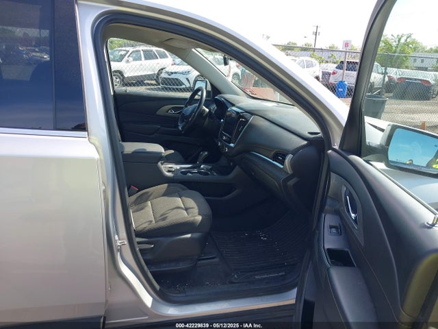 42229839 :رقم المزاد ، 1GNEVGKW9LJ108558 vin ، 2020 Chevrolet Traverse Awd Lt Cloth مزاد بيع