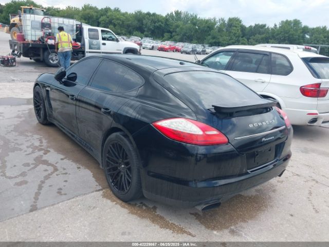 2011 PORSCHE PANAMERA WP0AA2A71BL018792 Photo 2