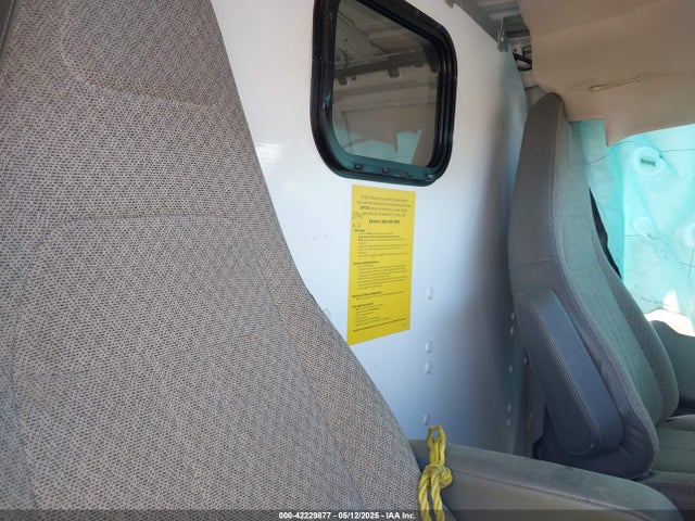 1GCWGAFP0K1370359 Chevrolet Express 2500 Work Van
