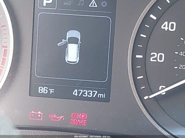 KM8J2CA40JU674267 Hyundai TUCSON SE