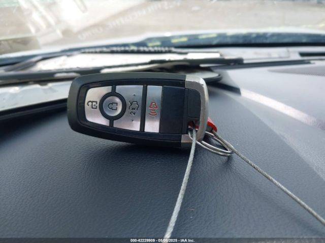 3FA6P0LU0HR217389 Ford Fusion Hybrid Se