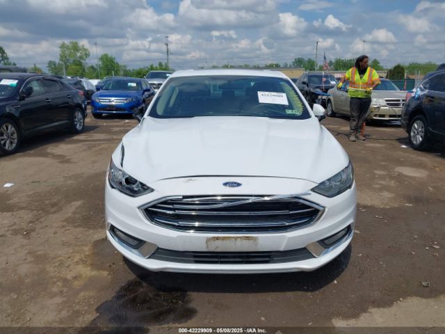 3FA6P0LU0HR217389 Ford Fusion Hybrid Se