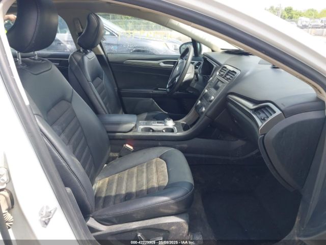 3FA6P0LU0HR217389 Ford Fusion Hybrid Se