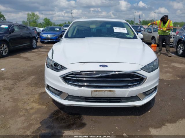 3FA6P0LU0HR217389 Ford Fusion Hybrid Se