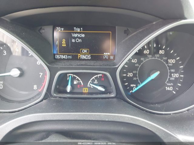 1FMCU0J9XJUA61277 Ford Escape Titanium