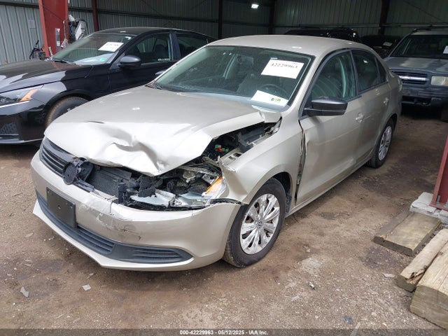3VW2K7AJ0EM231386 Volkswagen Jetta 2.0l S