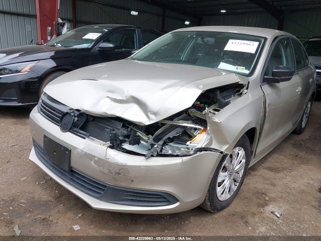 3VW2K7AJ0EM231386 Volkswagen Jetta 2.0l S