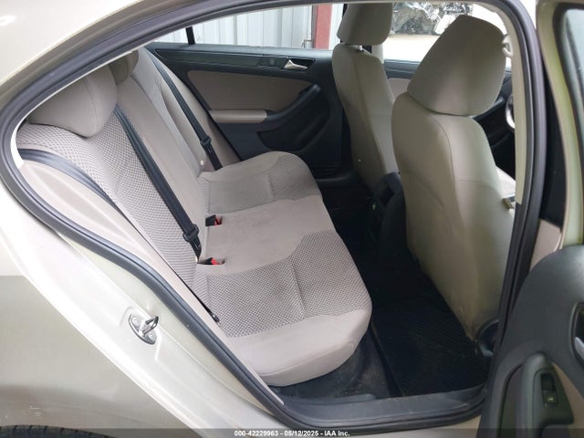 3VW2K7AJ0EM231386 Volkswagen Jetta 2.0l S