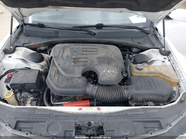 Chrysler 300 2016 2C3CCAAG5GH261138 Image 10