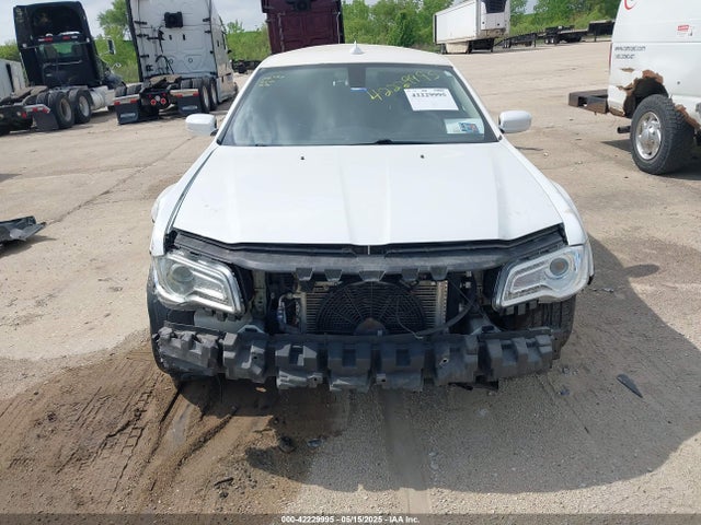 Chrysler 300 2016 2C3CCAAG5GH261138 Image 12