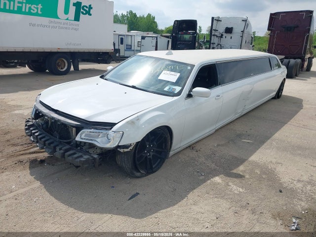 Chrysler 300 2016 2C3CCAAG5GH261138 Image 2