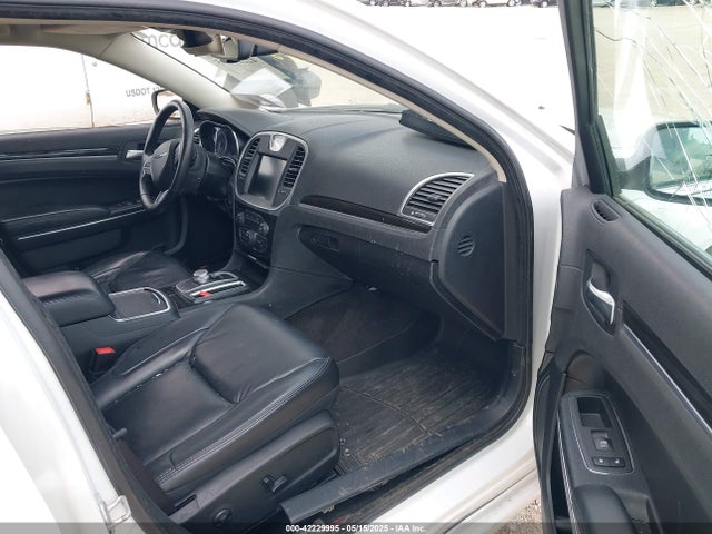 Chrysler 300 2016 2C3CCAAG5GH261138 Image 5