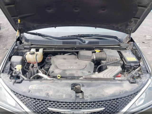 2C4RC1BG5HR705277 Chrysler Pacifica Touring-l