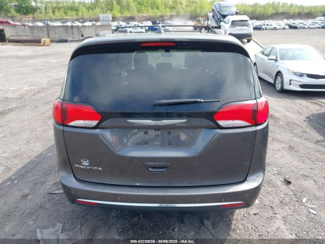 2C4RC1BG5HR705277 Chrysler Pacifica Touring-l