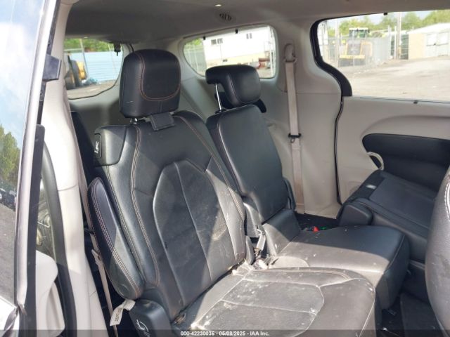 2C4RC1BG5HR705277 Chrysler Pacifica Touring-l