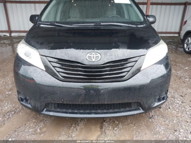 5TDZK3DC3GS715661 Toyota Sienna L 7 Passenger