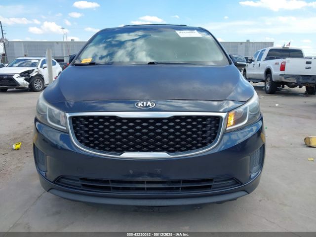 KNDMB5C18G6196757 KIA SEDONA LX