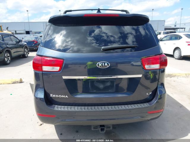 KNDMB5C18G6196757 KIA SEDONA LX