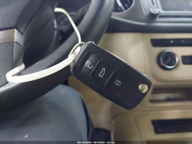 WVGBV7AX1HK040971 Volkswagen Tiguan 2.0t/2.0t S