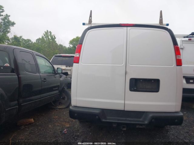 1GCWGAFP8M1303608 Chevrolet Express Cargo Rwd 2500 Regular Wheelbase Wt