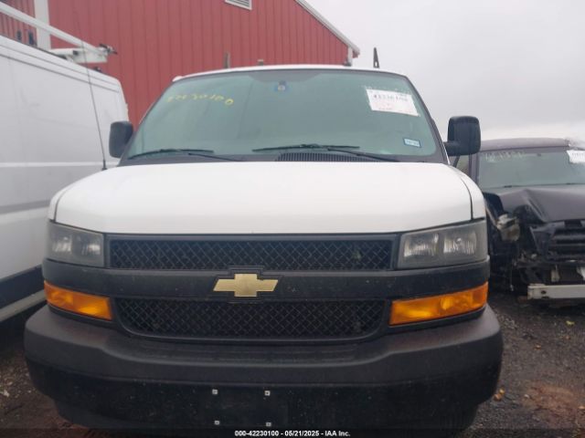 1GCWGAFP8M1303608 Chevrolet Express Cargo Rwd 2500 Regular Wheelbase Wt