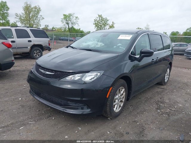 2023 CHRYSLER VOYAGER 2C4RC1CG1PR525291 Photo 1