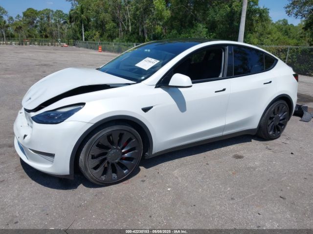 7SAYGDEF4NF454623 Tesla Model Y