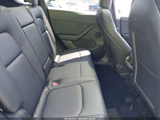 7SAYGDEF4NF454623 Tesla Model Y