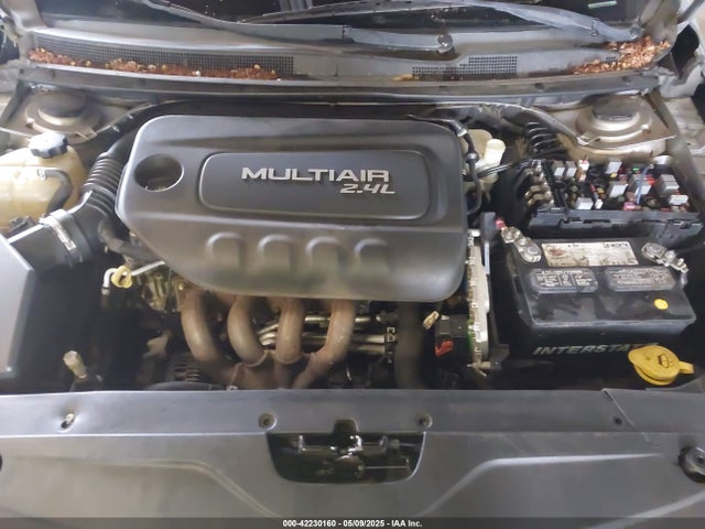 Chrysler 200 Limited 2015 1C3CCCAB8FN699349 Image 10