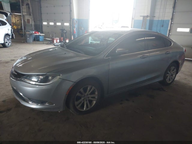 Chrysler 200 Limited 2015 1C3CCCAB8FN699349 Image 2